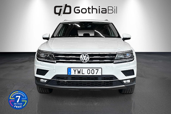 Volkswagen Tiguan Allspace 2 of 25
