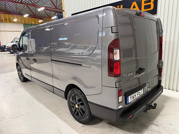Renault Trafic 3 of 16