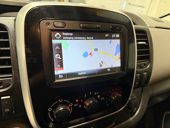 Renault Trafic 14 of 16