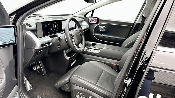 Hyundai Ioniq 9 8 of 14