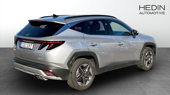 Hyundai Tucson 2 of 9