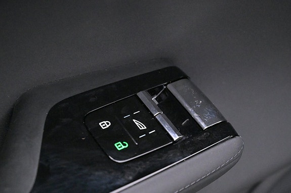 Polestar 3 11 of 27