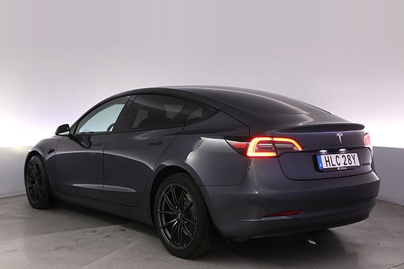 Tesla Model 3 4 of 27