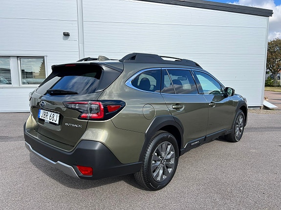 Subaru Outback 15 of 23
