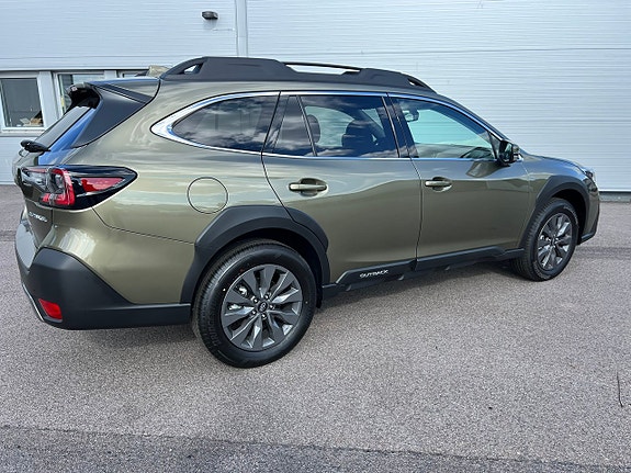 Subaru Outback 18 of 23