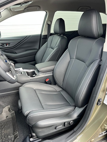 Subaru Outback 10 of 23