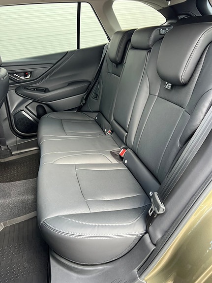 Subaru Outback 9 of 23