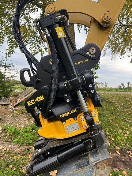 Cat 305 CR 4 of 7
