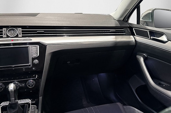 Volkswagen Passat Alltrack 15 of 22