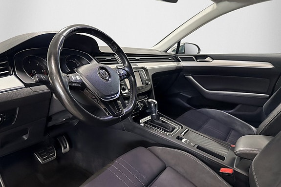 Volkswagen Passat Alltrack 8 of 22