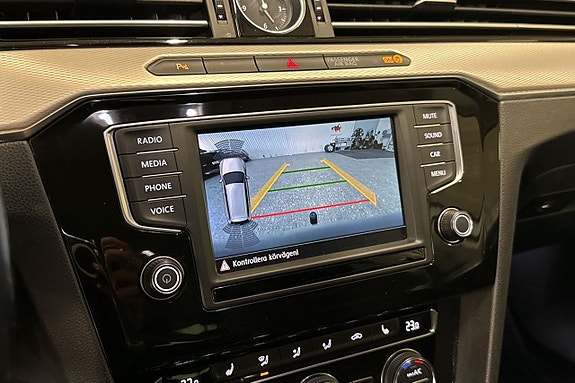 Volkswagen Passat Alltrack 20 of 22