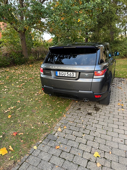 Land Rover Range Rover Sport 2 of 6