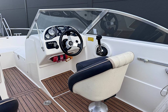 Bella 530 Excel BR / Mercury 75 Optimax / Facelift / Inbyten 7 of 11