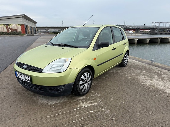 Ford Fiesta 3 of 16