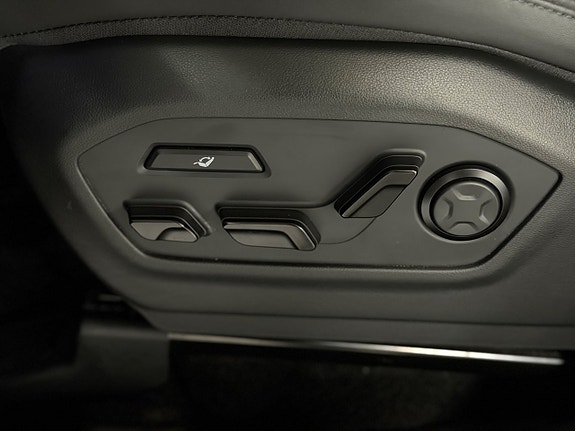 Hyundai Santa Fe 12 of 28