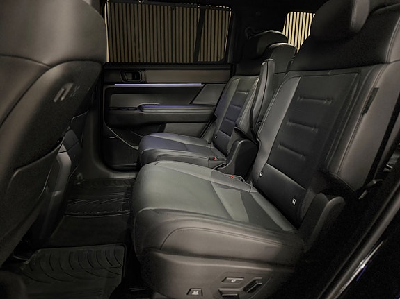 Hyundai Santa Fe 14 of 28