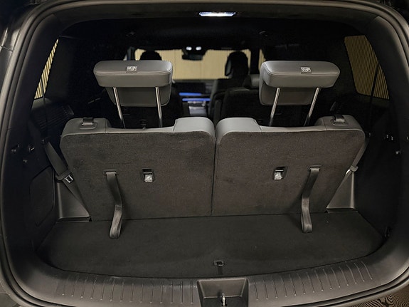 Hyundai Santa Fe 16 of 28