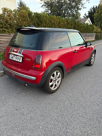 MINI Cooper 4 of 7