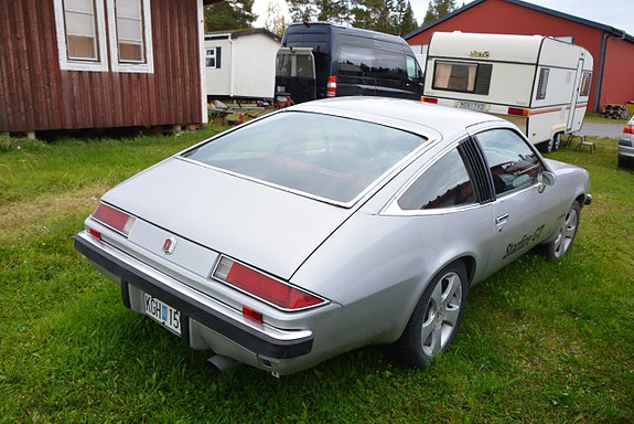 Oldsmobile Starfire 4 of 9