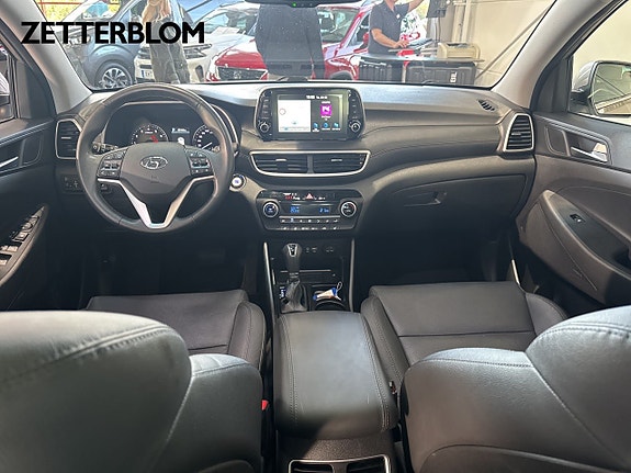 Hyundai Tucson 10 of 16