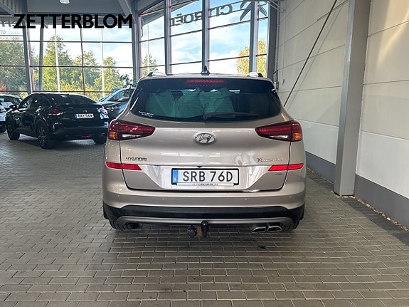 Hyundai Tucson 4 of 16