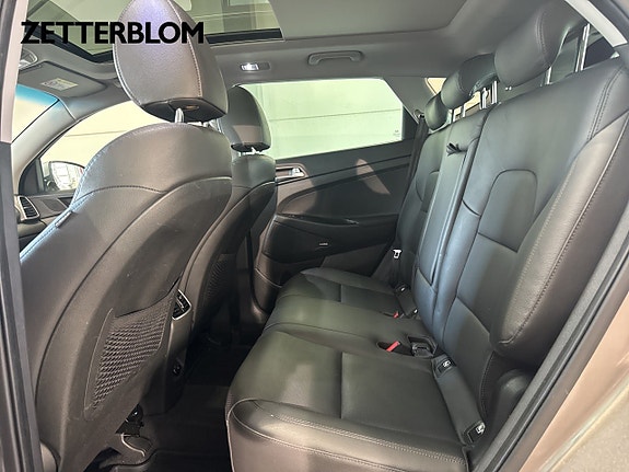 Hyundai Tucson 9 of 16