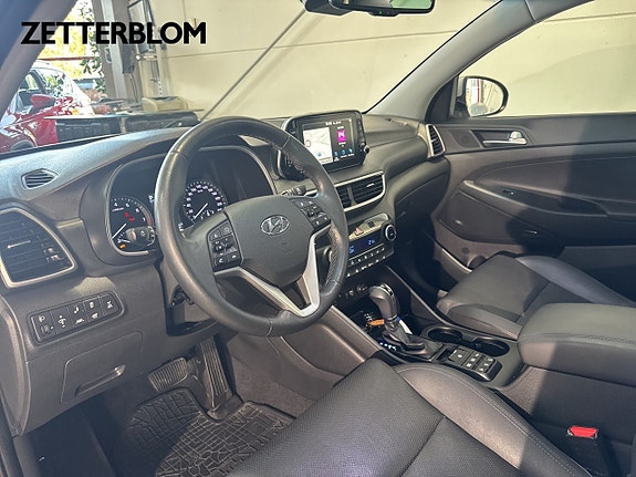 Hyundai Tucson 8 of 16