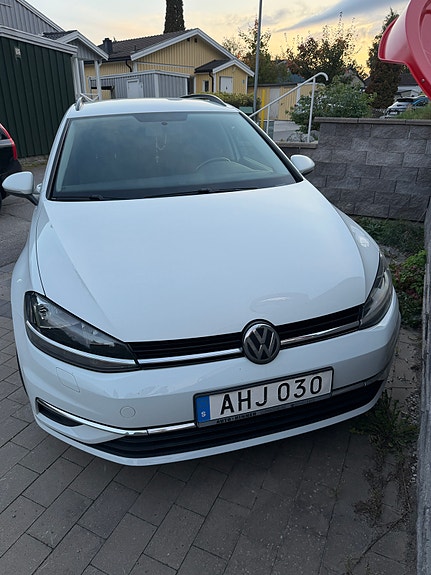 Volkswagen Golf VII 2 of 7