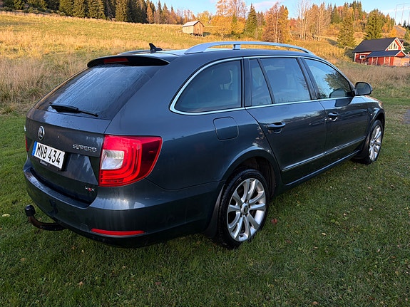 Skoda Superb 3 of 12