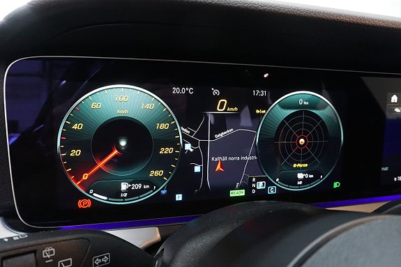 Mercedes-Benz E300 20 of 26