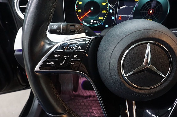 Mercedes-Benz E300 15 of 26