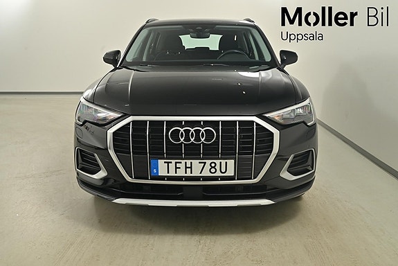 Audi Q3 3 of 12