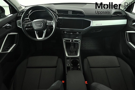Audi Q3 10 of 12