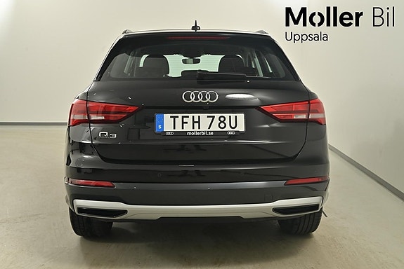 Audi Q3 8 of 12