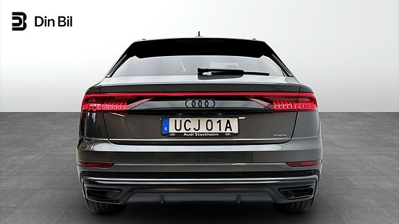 Audi Q8 5 of 19