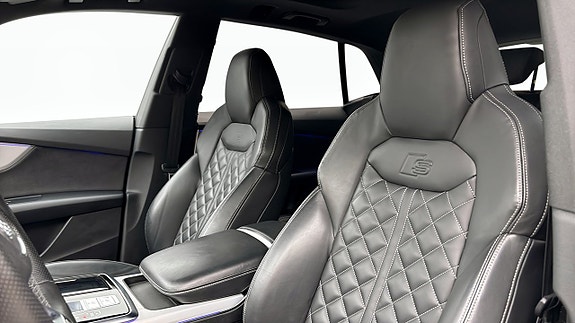 Audi Q8 8 of 19