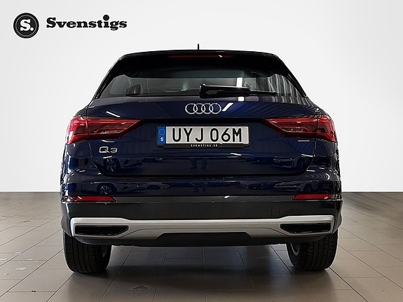 Audi Q3 4 of 12