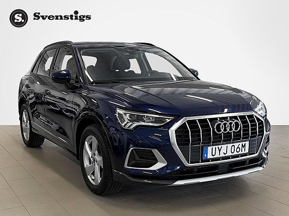 Audi Q3 6 of 12