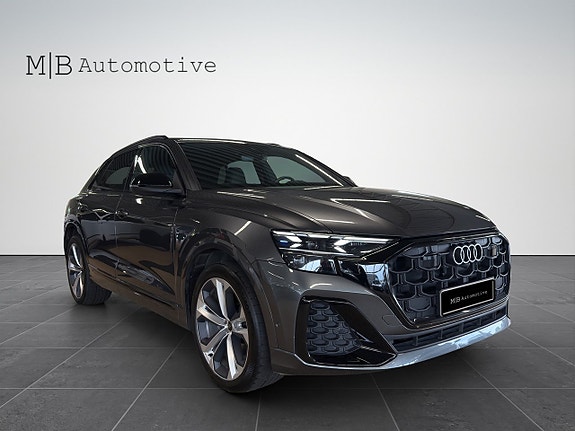 Audi Q8 8 of 17