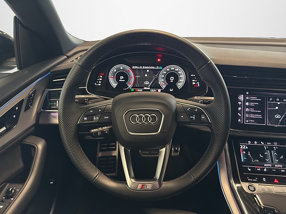 Audi Q8 11 of 17