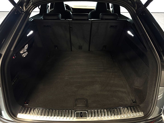 Audi Q8 16 of 17