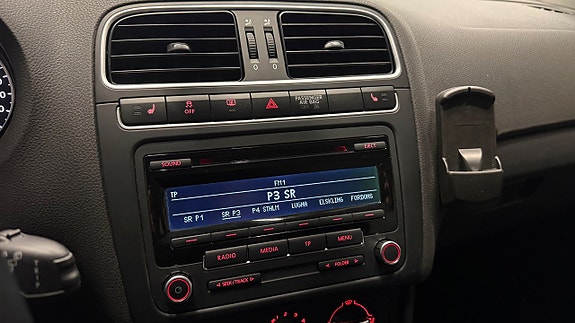Volkswagen Polo 19 of 21