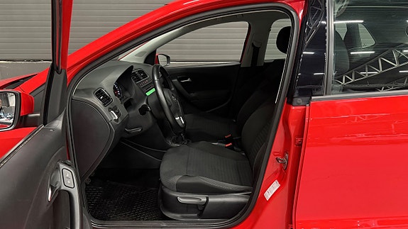 Volkswagen Polo 10 of 21