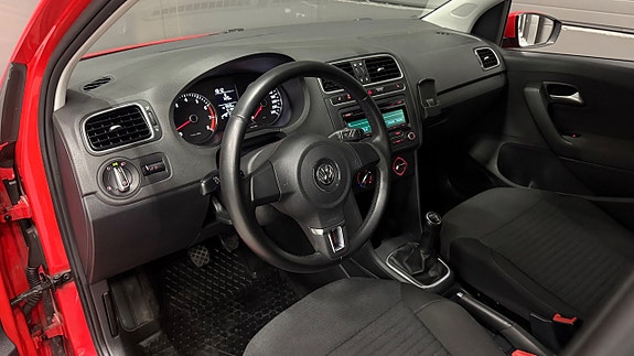 Volkswagen Polo 11 of 21