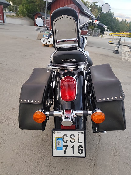 Honda VT750C Shadow 7 of 9
