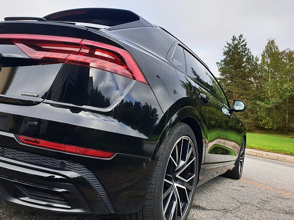 Audi Q8 6 of 30
