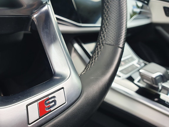 Audi Q8 9 of 30