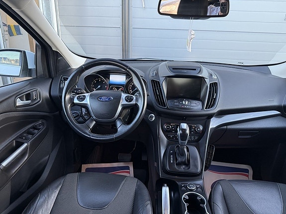 Ford Kuga 11 of 16