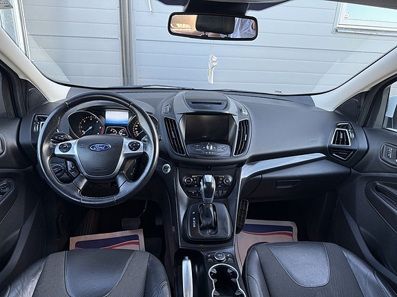 Ford Kuga 10 of 16
