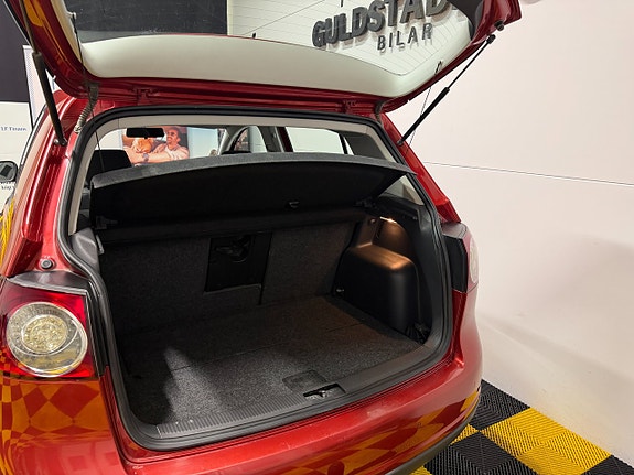 Volkswagen Golf Plus 13 of 30